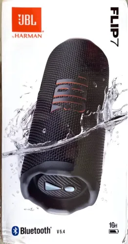 Caixa de Som JBL Flip 7 (na caixa)