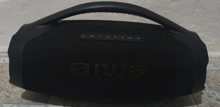 Aiwar bom box