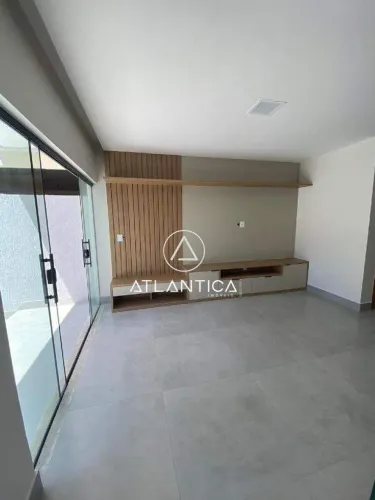 Atlântica Imóveis tem excelente Casa Duplex à Venda no Mirante da Lagoa, Macaé/RJ
