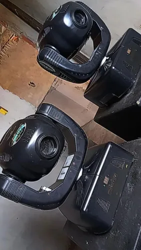 2 moving's 220v com dois transformadores para 110v