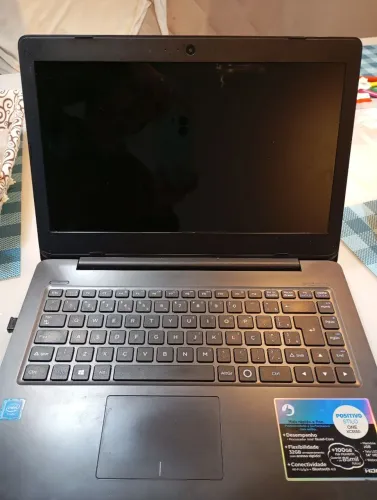 Vendo notebook positivo