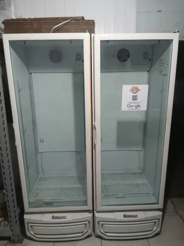 Geladeira Expositora GELOPAR