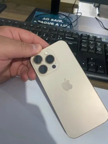 VENDO IPHONE 16 pro 256 gigas