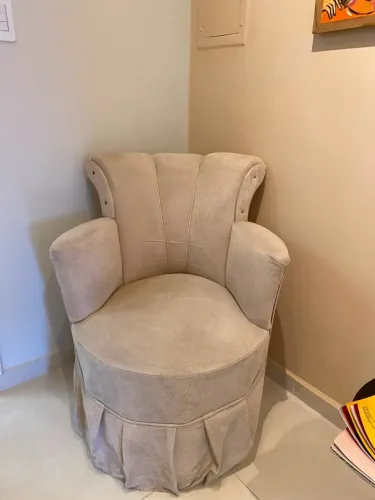 Poltrona Decorativa Bege