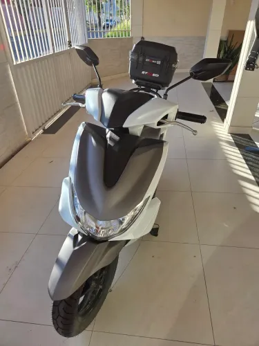 Scooter Yamaha Fluo 125 ABS C/Bauleto