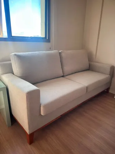 Vende-se sofá à vista por R$ 900,00