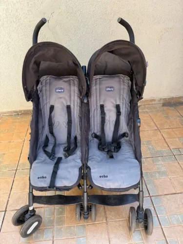 Carrinho de bebê gêmeos Chicco