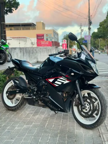 YAMAHA XJ6F 2011