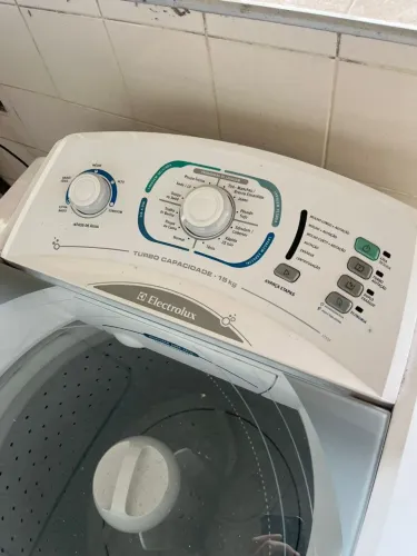 Máquina de lavar 15kg Electrolux LT15F