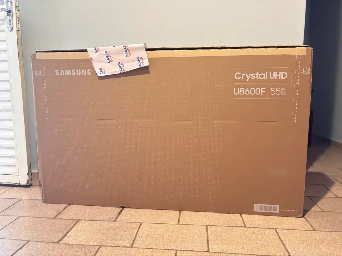 Smart TV Samsung Crystal UHD 55? polegadas Nova, não foi usada.