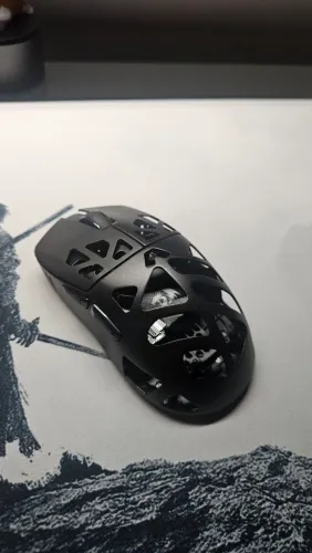 Mouse Gamer Redragon Prism Pro 1K Sem Uso 55g PAW3395