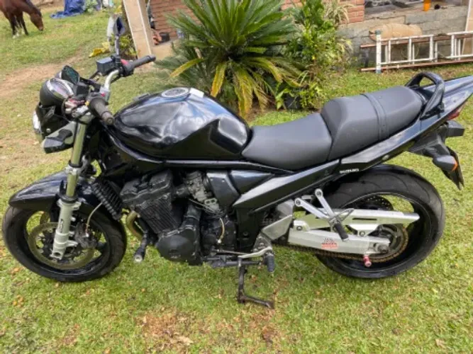 Vendo Bandit 2007 1200 naked