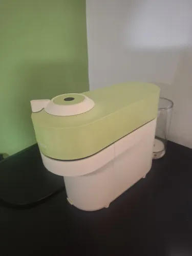 Cafeteira capsula Nespresso virtuo com 12 meses garantia