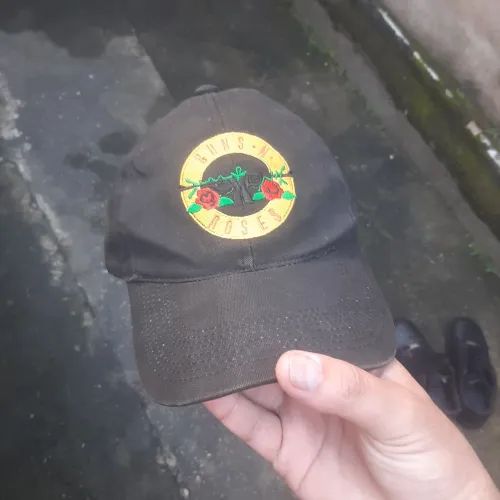 Boné Guns & roses
