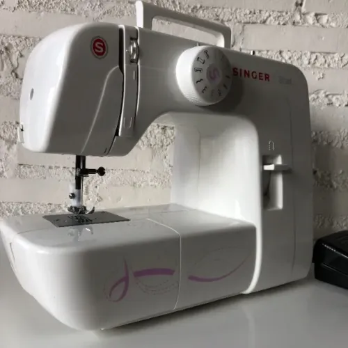Rf220 Máquina de costura Singer Start Mod. 1306 220v costureira