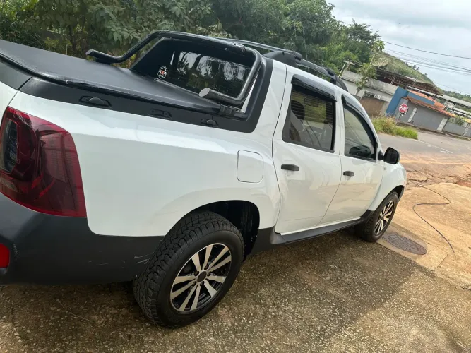 Renault Duster Oroch Exp. 1.6 Hi-flex 16V Mec. 2018