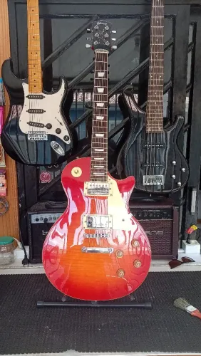 Guitarra lespaul suzuki