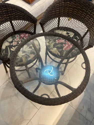 Mesa e cadeira fibra sintética