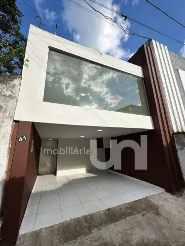 Oportunidade em Viçosa-AL! Casa 3 Suítes | 100m² | Sala Ampla | R$ 240 Mil