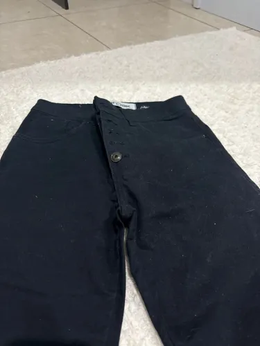 Calça flaire preta