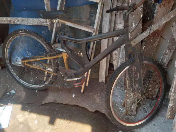Vende-se está bicicleta ? 