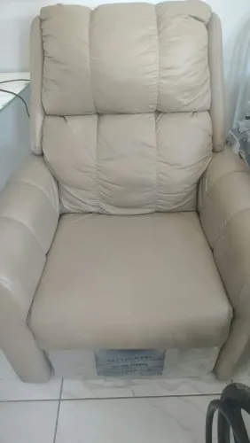 Poltrona reclinável