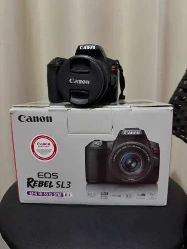 Canon EOS REBEL SL3 completo
