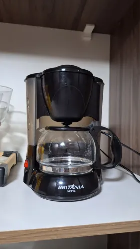 Cafeteira Britânia funcionando perfeitamente