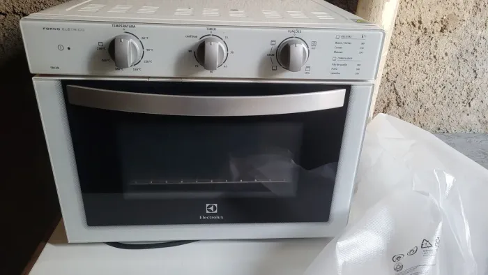 forno elétrico eletrolux 44 litros. NÃO VENDO PELO SITE