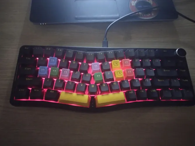Teclado Mecânico AJAZZ AKS068 Alice 68 Keys RGB + Keycaps Pac-Man