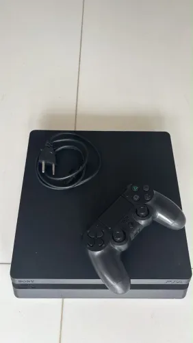 PS4 slim