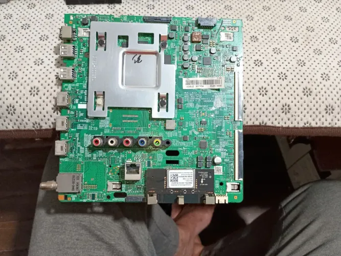 PLACA PARA TV SAMSUNG.