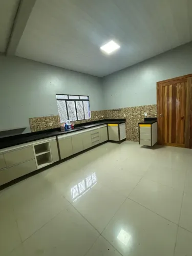 ALUGA-SE casa Cidade jardim D3