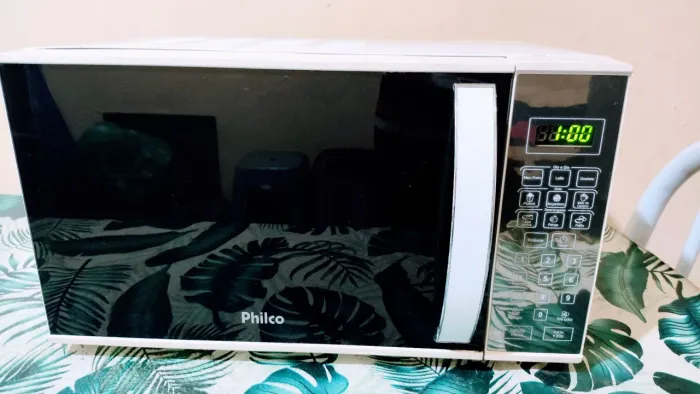 Microondas Philco 20 litros funcionando perfeitamente