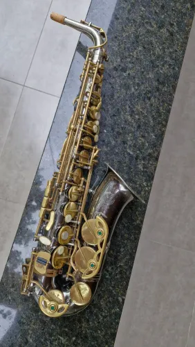 Saxofone Alto Eagle SA500 Niquelado