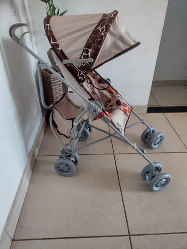 Carrinho de bebê passeio guarda chuvas