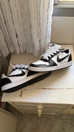 Tênis Nike Ebernon low TAM 39