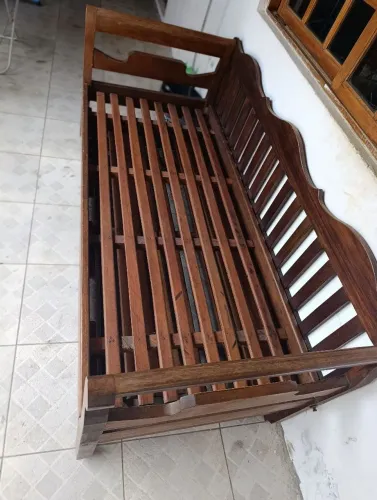 Cama de gramado com auxiliar