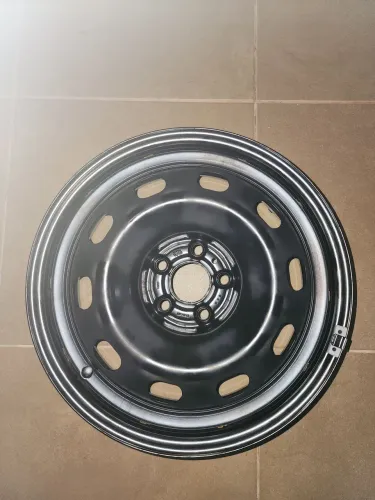 Roda ferro Tcross aro 16 R$ 130,00