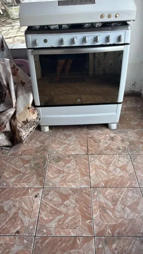 Fogao 5 bocas GE e depurador de ar suggar