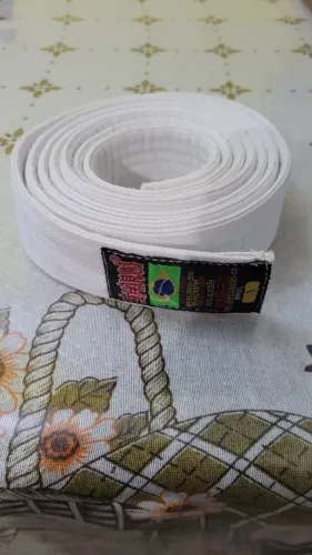 Faixa de Karatê Shiroi Original Tamanho 1 - Excelente Estado - Aceito Troca
