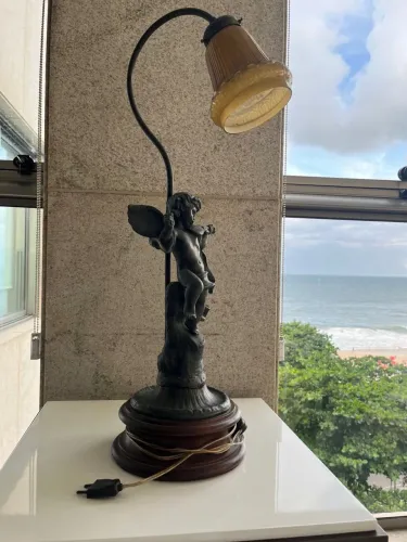 Luminária em petit bronze art nouveau 