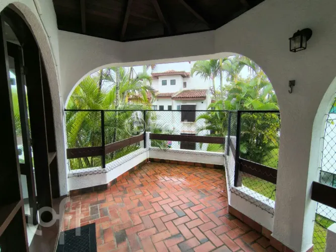 Apartamento à venda Avenida Tom Traugott Wildi, Praia Brava - Florianópolis