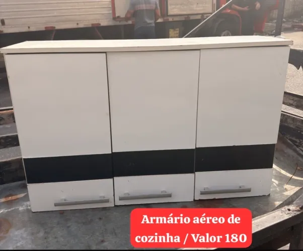 Armário de cozinha aéreo