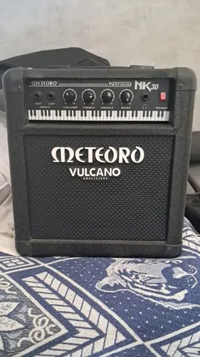 Caixa amplificador Meteoro Nitrous NK30