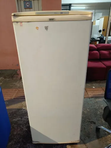Geladeira cônsul 300 LITROS FUNCIONANDO PERFEITAMENTE COM 90 DIAS DE GARANTIA ENTREGO