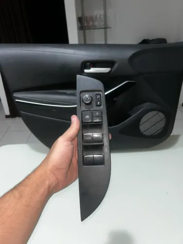 Forro da porta do Corolla 2023