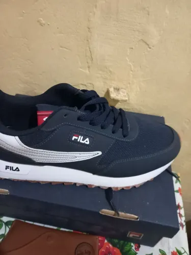 Vendo tenis fila na caixa zerado novo barbadissima 