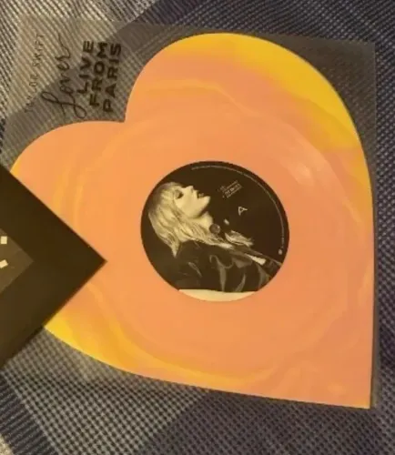 Taylor swift vinil lover live in paris
