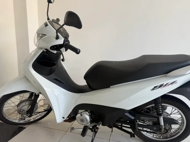 Honda Biz 125 ES 2025 - Branca